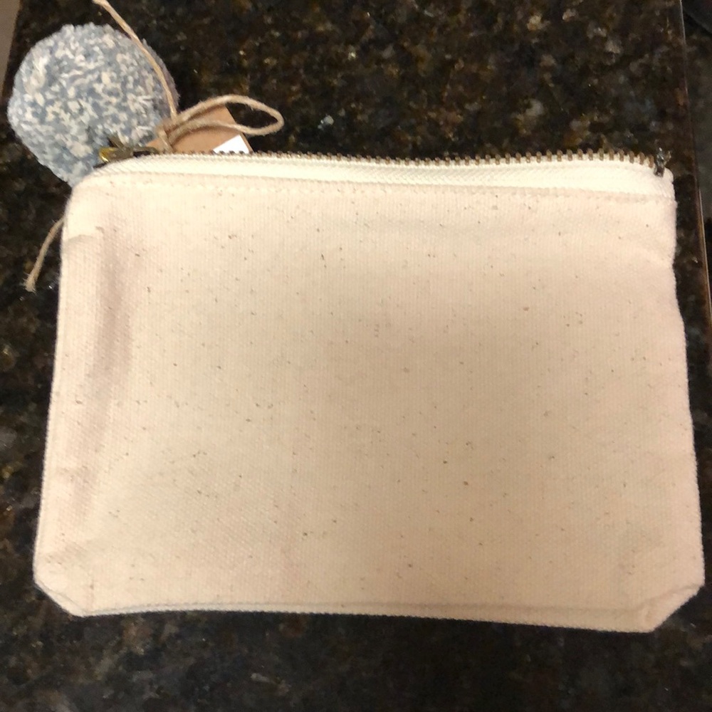 Pouch - Picture 5 of 5